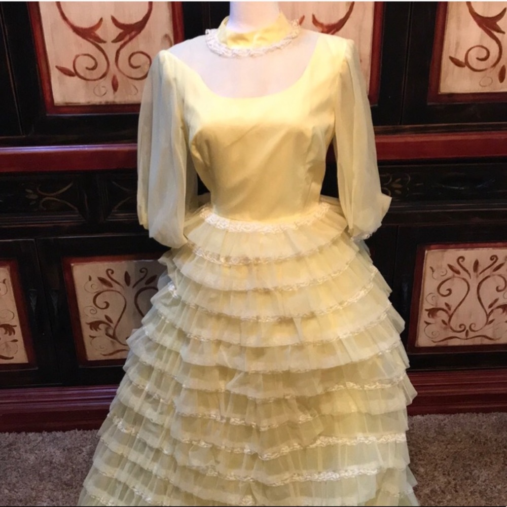 *MOVING, LAST CALL* Vintage Layered Dress